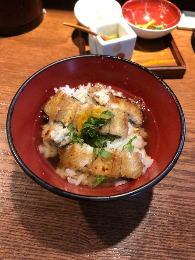 うなてつ 出汁でいただく